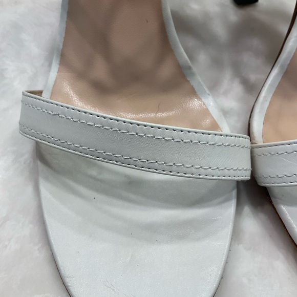 Manolo Blahnik Heeled Sandals, Ankle Strap with Buckle, White Leather, Size 8/39 - Picture 11 of 13